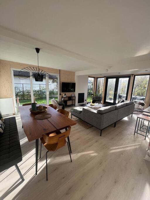 Moderne Bungalow Voor 6 Personen Julianadorp Bagian luar foto